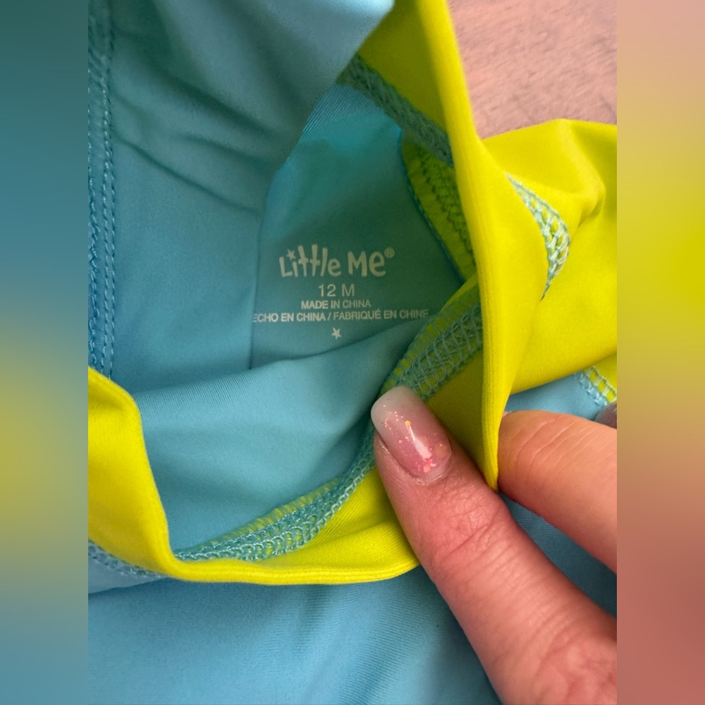 NWT Little Me Rash Guard - Picture 5 of 6